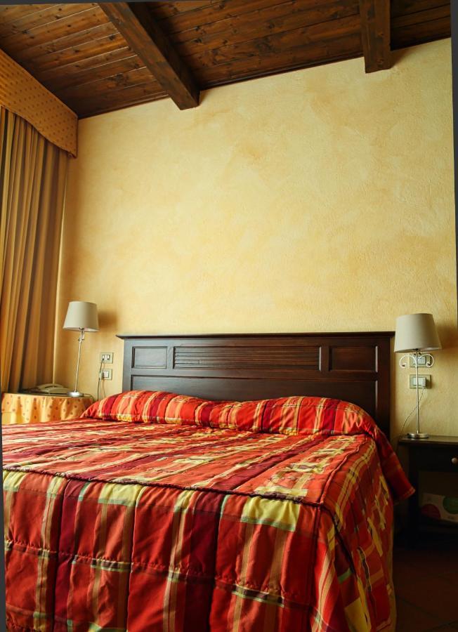 Tenuta La Cascinetta Buriasco Buitenkant foto