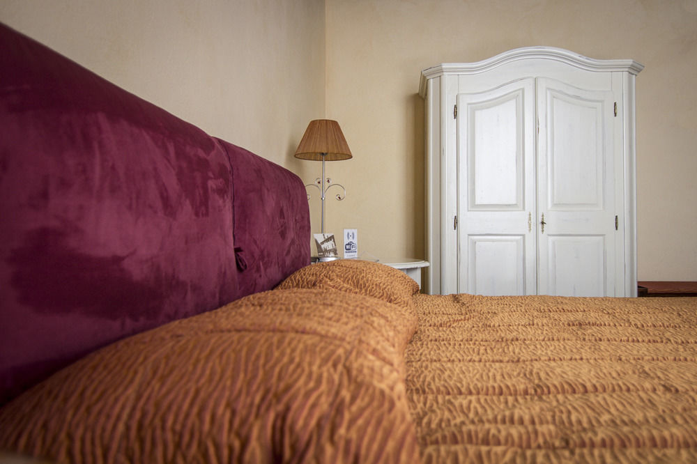 Tenuta La Cascinetta Buriasco Buitenkant foto